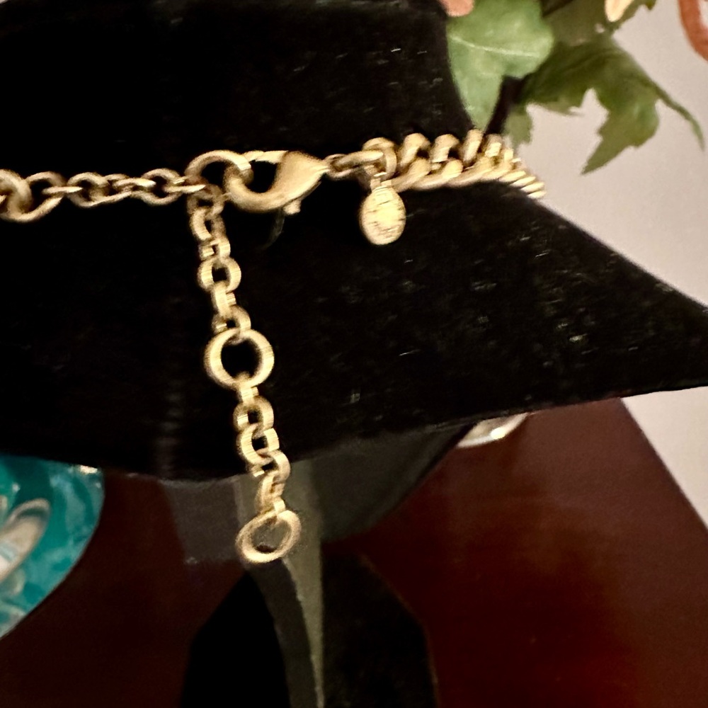 J Crew Black and Gold Statement Necklace VTG EUG - Picture 2 of 4